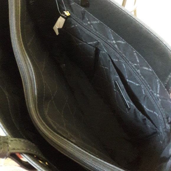 NWT MICHAEL KORS LEATHER WALSH TOTE SHOULDER BAG - Picture 9 of 11